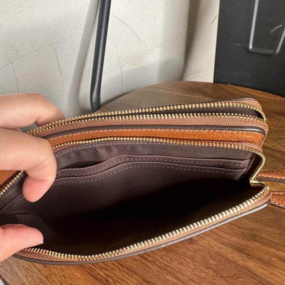 Coach Double Zip Wristlet Pebbled Leather Saddle Brown Gold Hardware Large - Picture 5 of 6